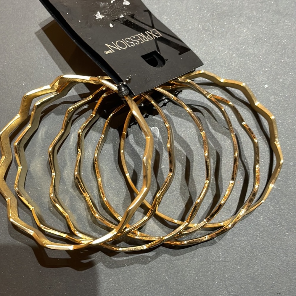Expression gold bangles set - Picture 4 of 5